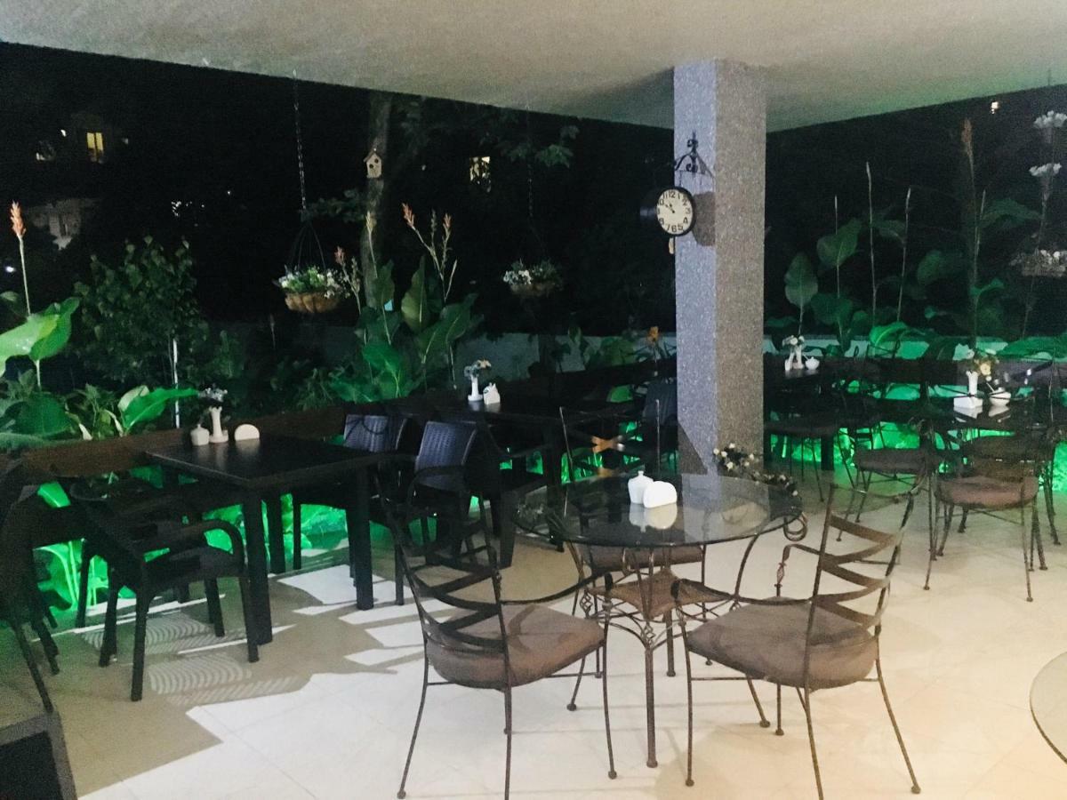 Hotel Gori Kobuleti Exterior foto